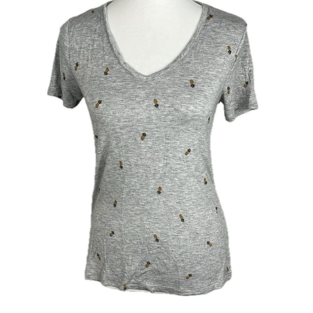 Apt 9 Gray Pineapple Print Short Sleeve T-Shirt Sz XS Soft Novelty Whimsy Cruise